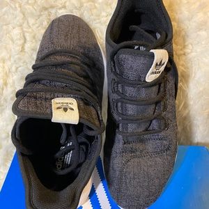 Woman’s Adida work out shoes